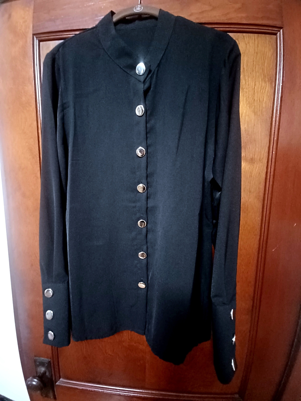 BLACK BUTTON DOWN BLOUSE w/GOLDTONE BUTTONS-(NEW)
